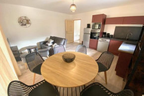 Apartment for 4 to 6 people with a 60m terrace